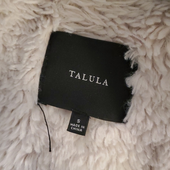 ♡ Talula Sherpa Lined Jacket - Picture 2 of 9
